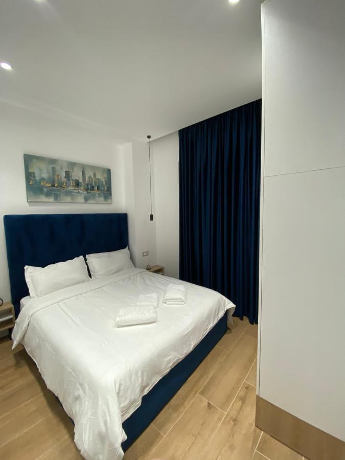 Apartament In Blloku In Front Of Taiwan Tirana Exterior photo